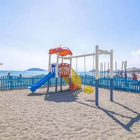 Sunset Beach Club Aqualettings Mermaid 43 Daire